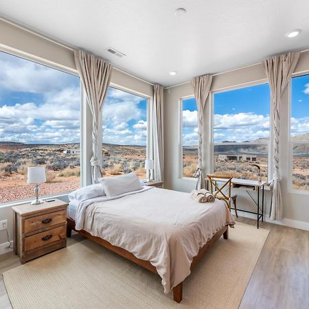 Page Arizona Border Town- Grand Serenity Room With Mesa Views Big Water Εξωτερικό φωτογραφία
