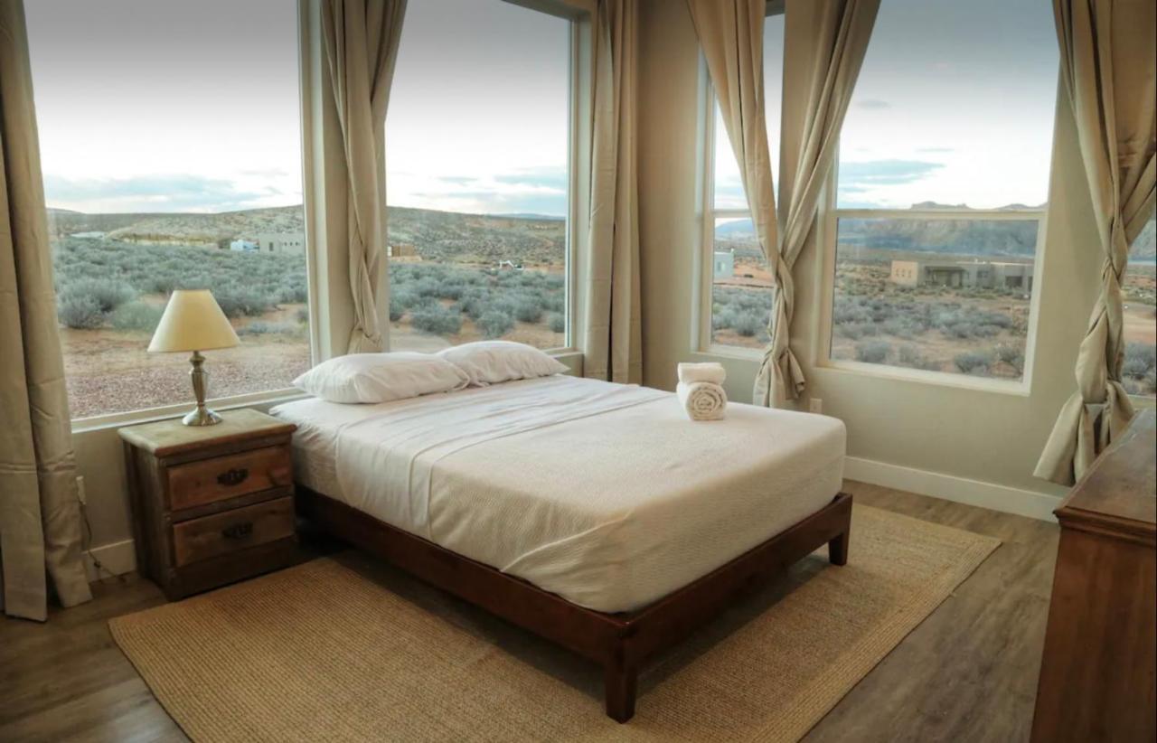 Page Arizona Border Town- Grand Serenity Room With Mesa Views Big Water Εξωτερικό φωτογραφία
