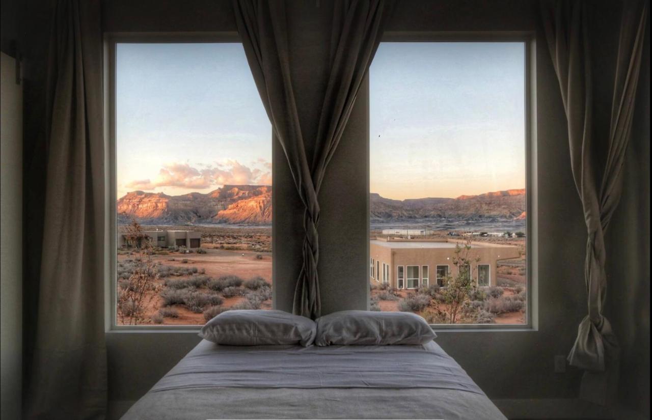 Page Arizona Border Town- Grand Serenity Room With Mesa Views Big Water Εξωτερικό φωτογραφία